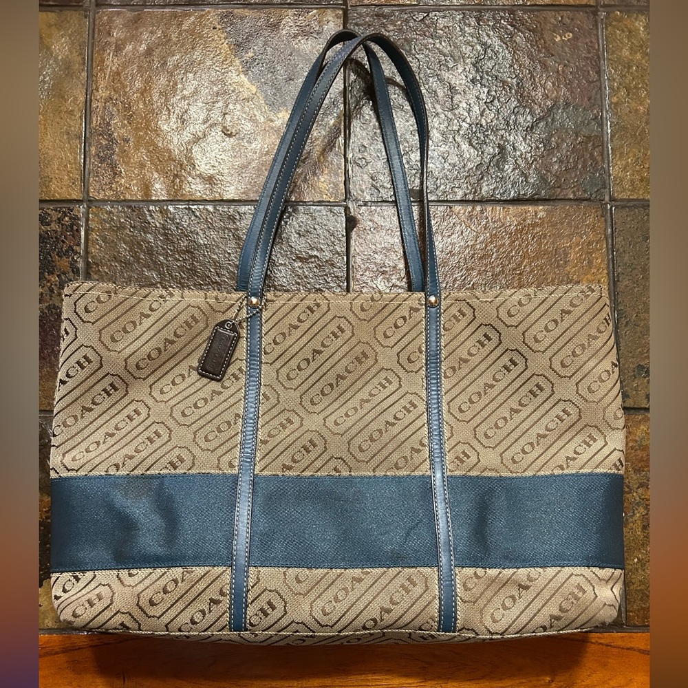 VINTAGE COACH BAG